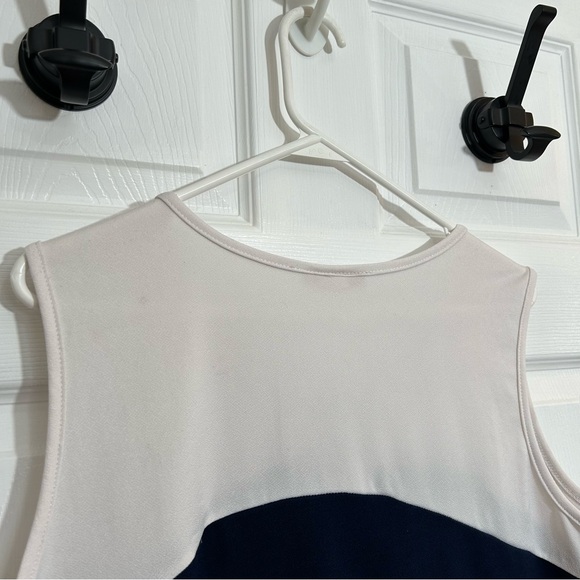 Keyhole Colour Block Tank Top - Picture 12 of 12